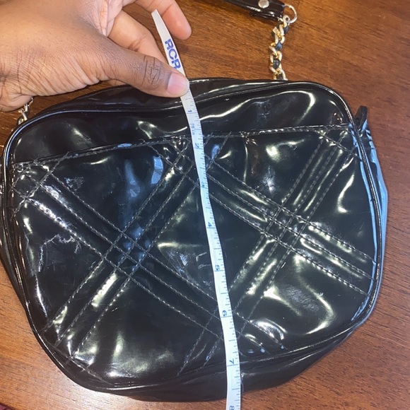 Glossy faux leather bag - Picture 10 of 15
